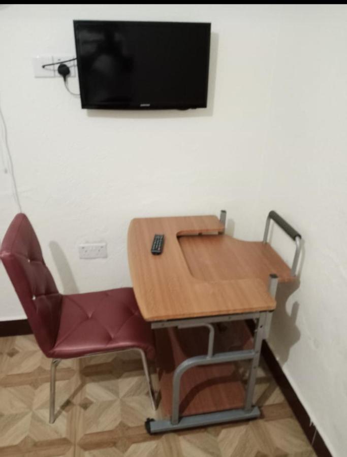 Migingo Suites Entebbe Esterno foto
